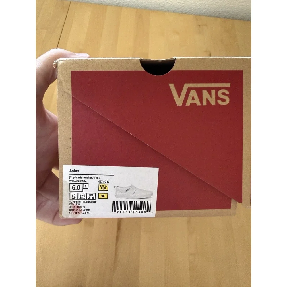 Vans Classic Slip-On Shoes y6. SB5